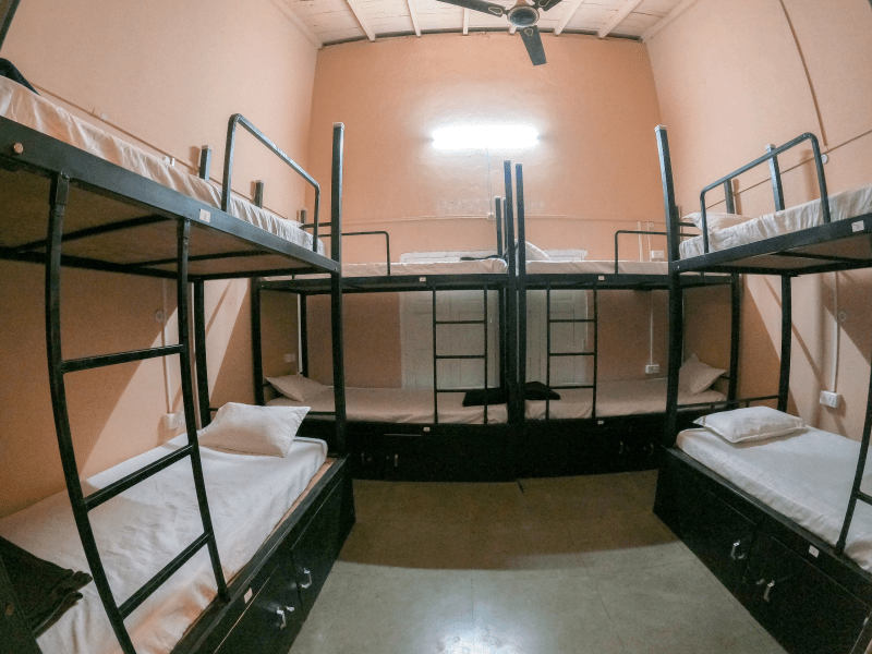 8 Bed Mixed AC Dorm