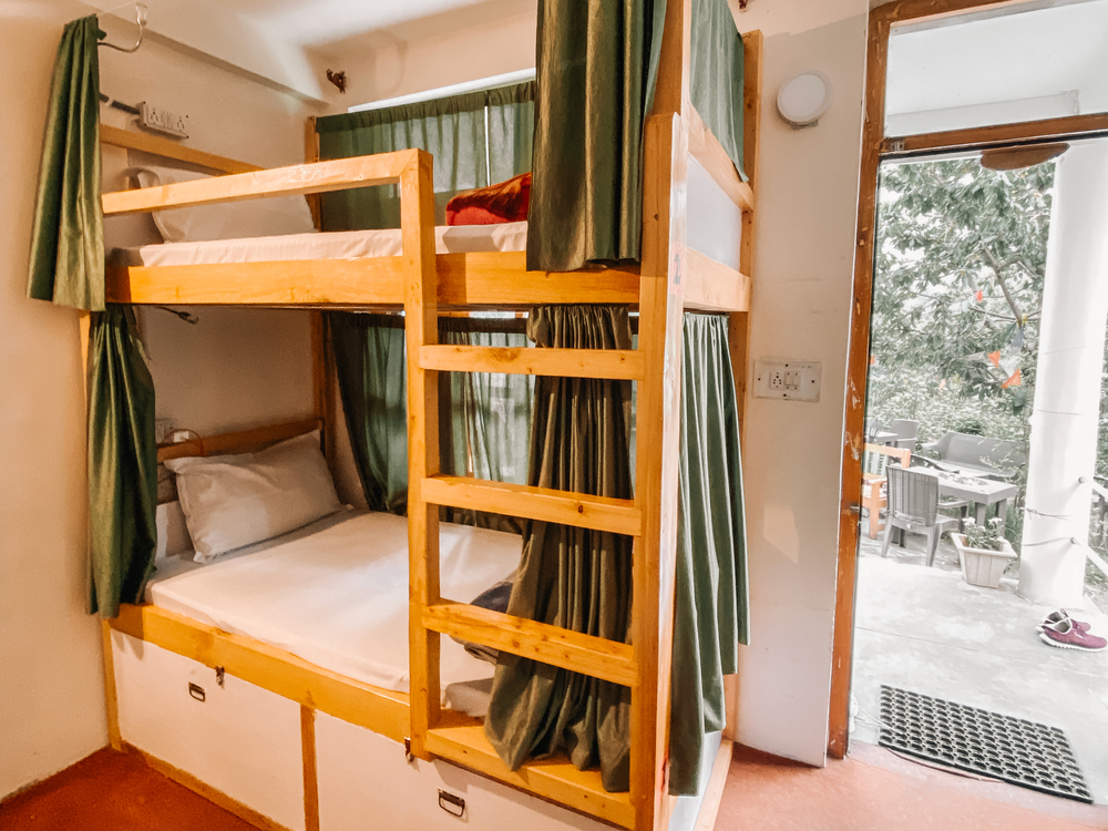 best hostel in Manali