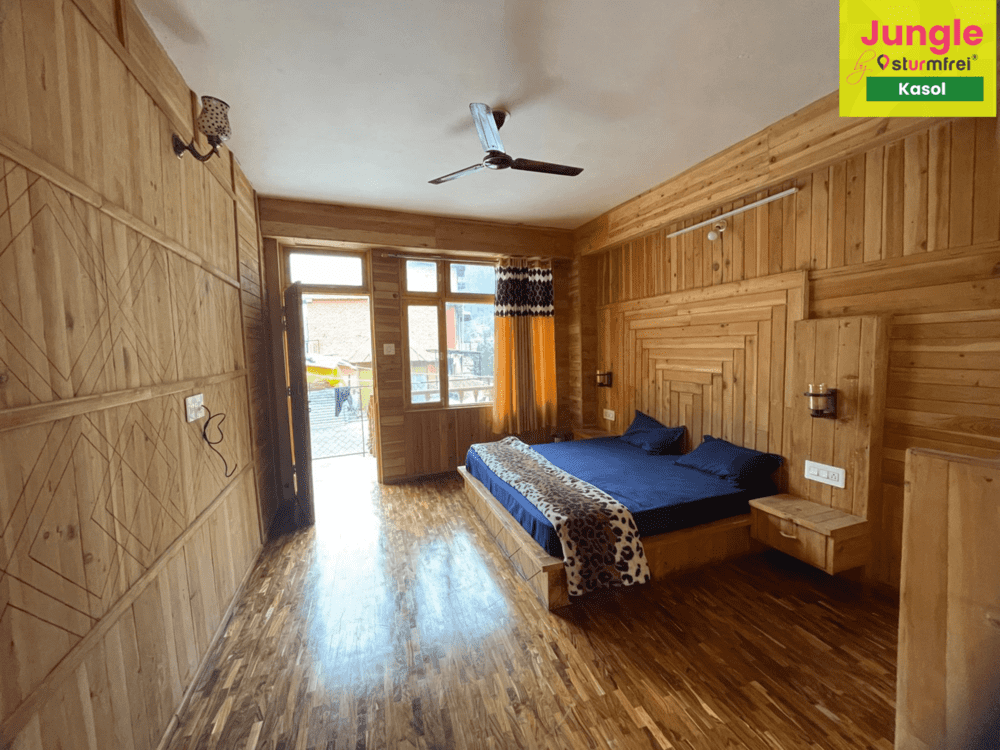 best hostel in Kasol