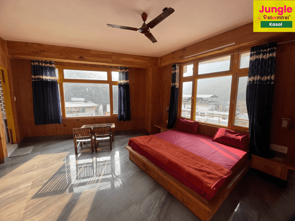 best hostel in Kasol