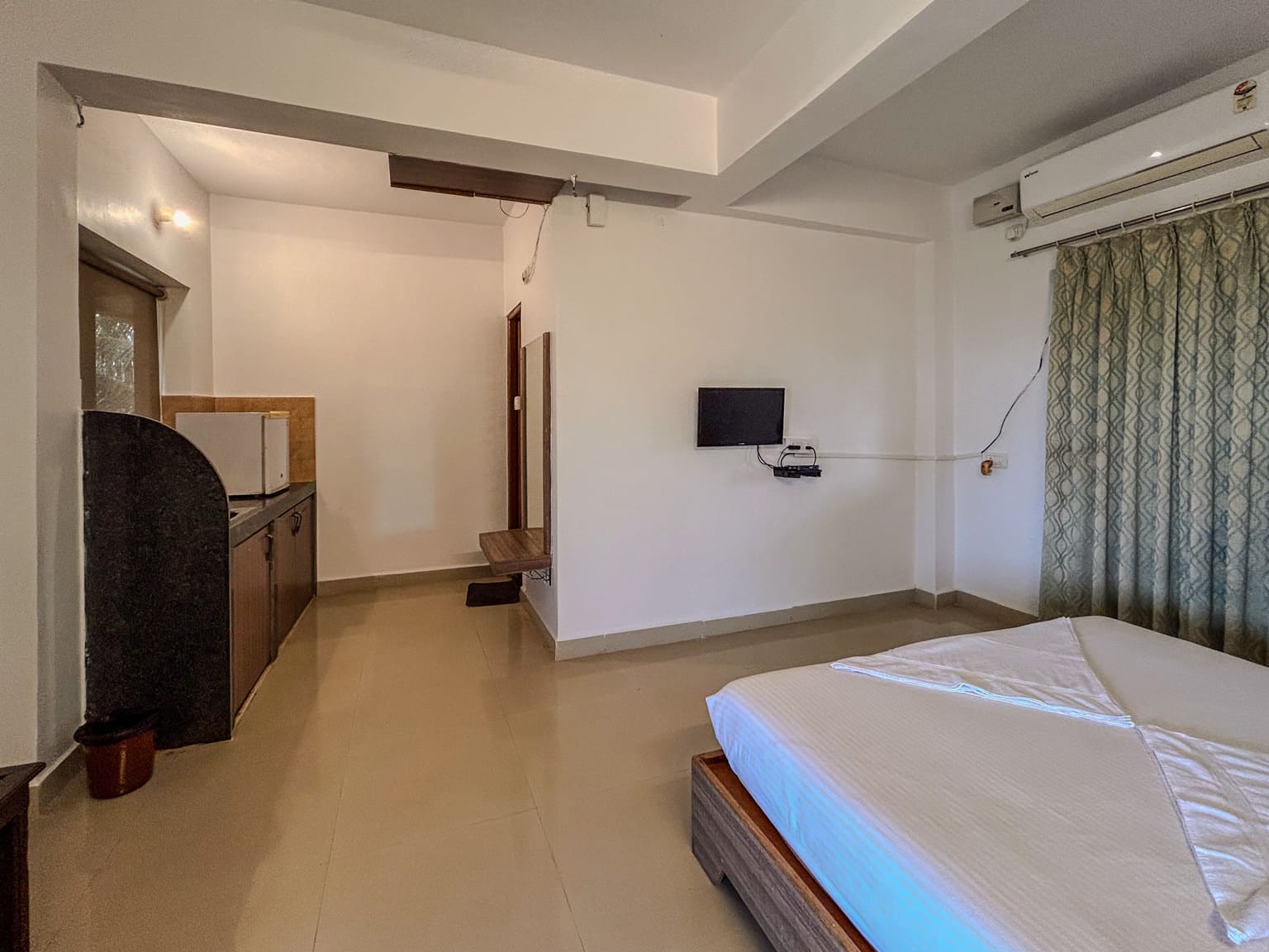 Hotel with Swimming Pool in Goa